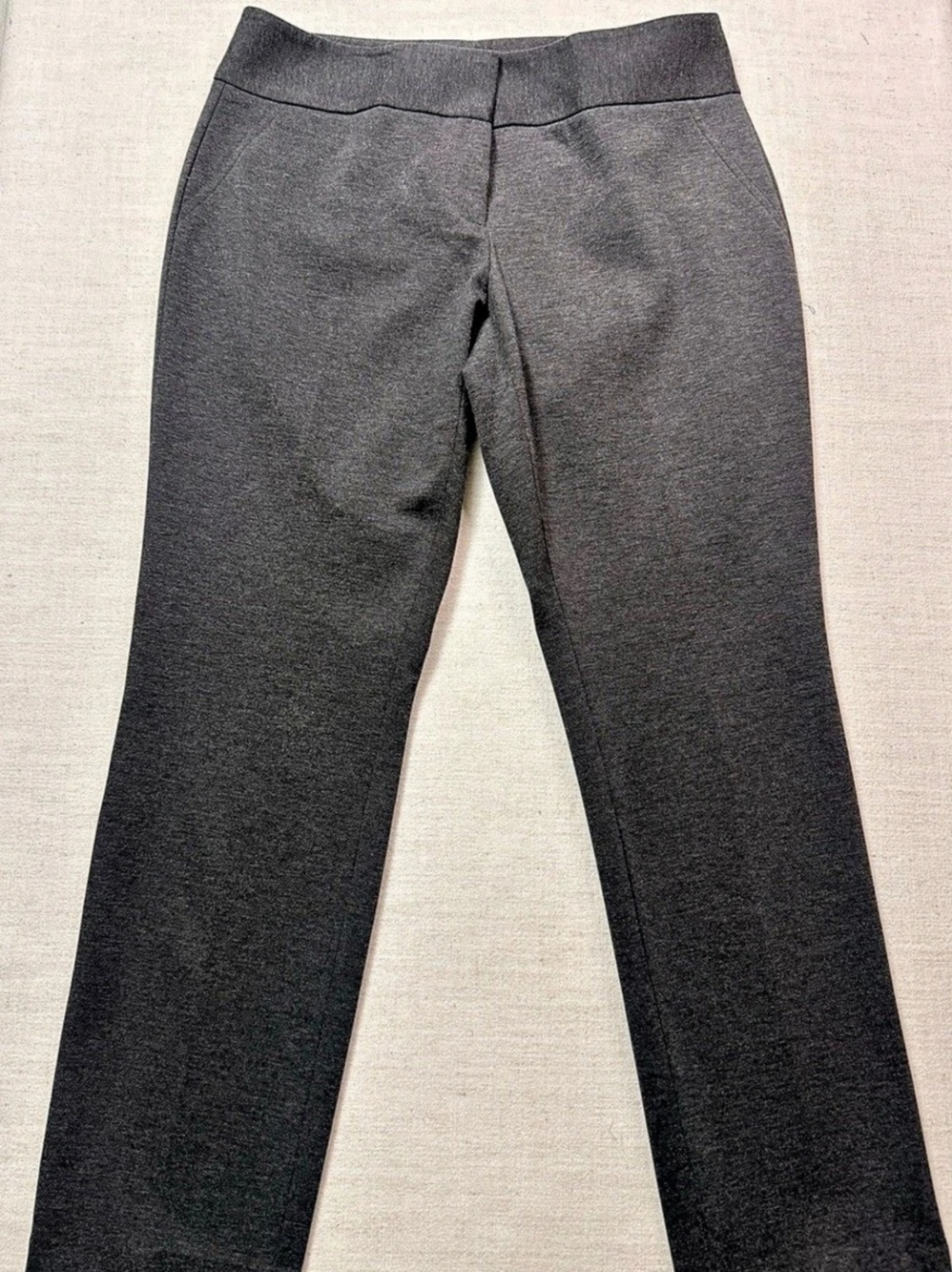 Vince Camuto Straight Leg Pants in Gray Size 10 Very Good Condition
